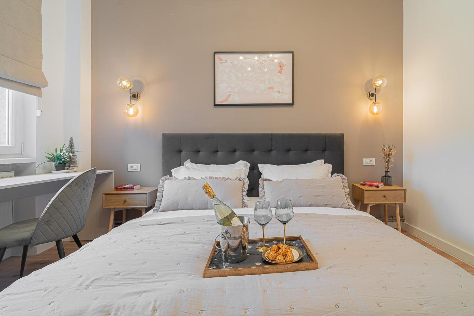 Loggia & Luxe 5Br Penthouse In Universitatii Area Bükreş Dış mekan fotoğraf